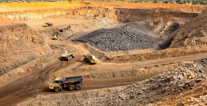 Open Pit Manganese Mining and Equipment