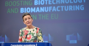 Biotech announcement by Vestager Card