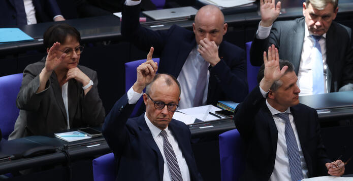 Friedrich Merz votes in Bundestag_Digital - Website - Standard ImageCard