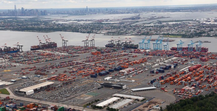 Maher Container Terminal in Newark New Jersey_Digital - Website - Standard ImageCard