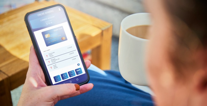 Online banking 695 x 358