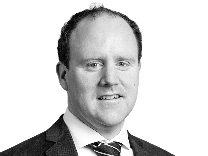 4069943eStrategy Kelly Brendan 700x525