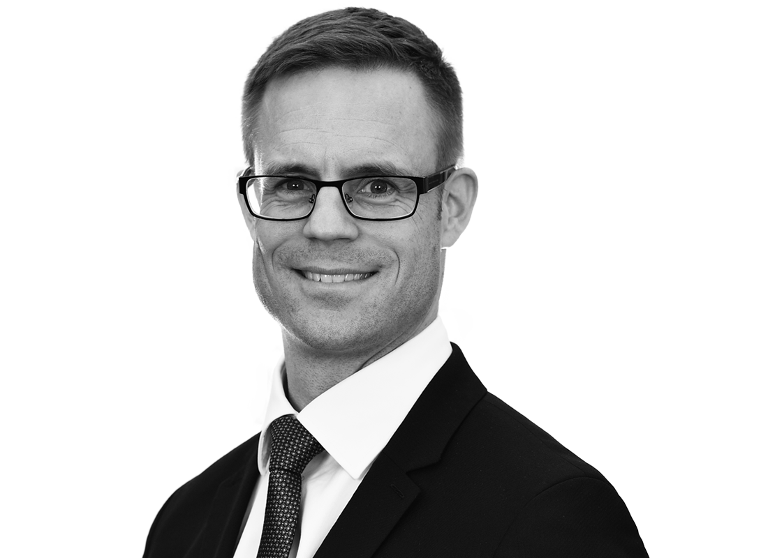 Nils Rue Dr. Nils Rauer, MJI