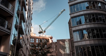 Crane in London SEO