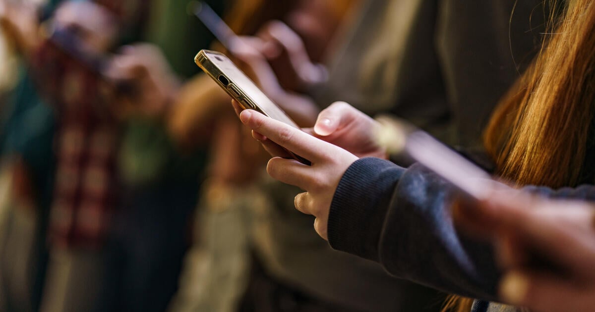 UK to ban social media platforms serving under-16s
