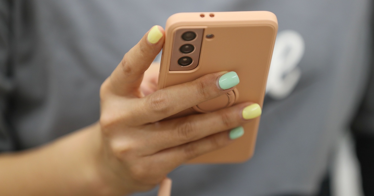 Using mobile phone Australia seo