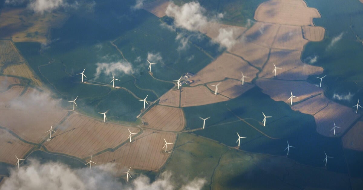 Aerial view of Kent wind farm_Digital - SEOSocialEditorial image