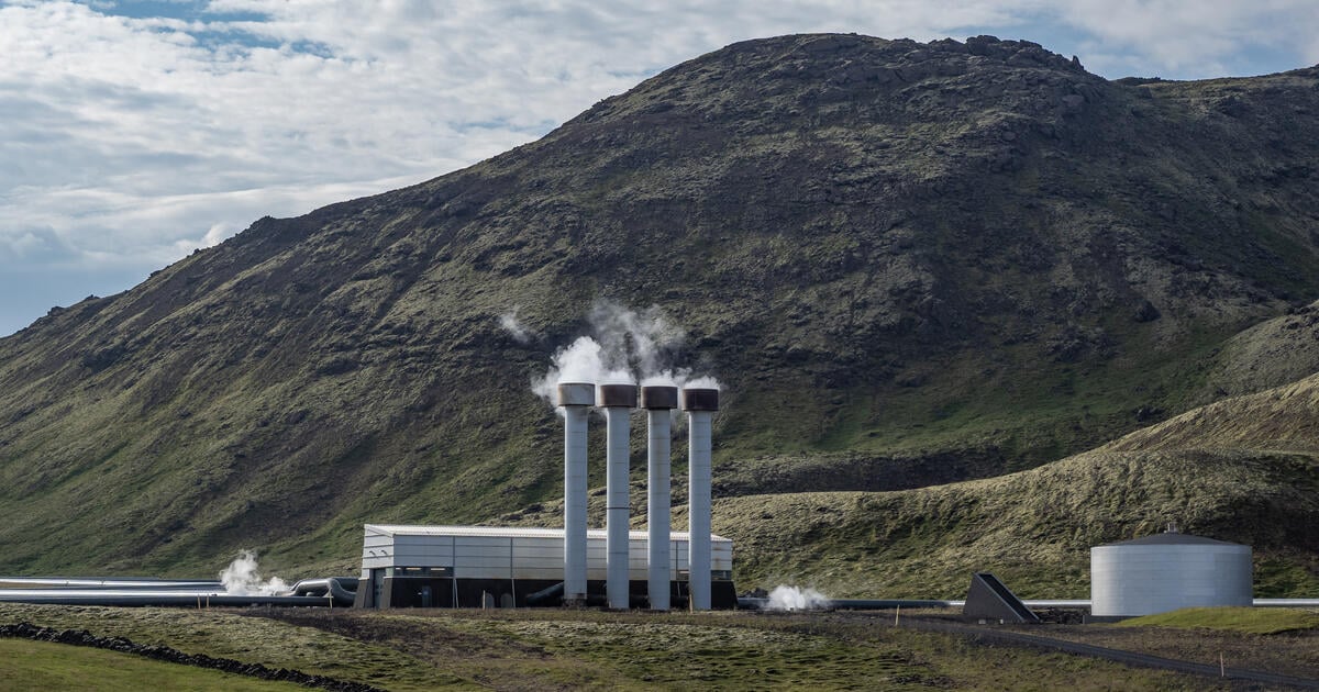 Geothermal plant Iceland