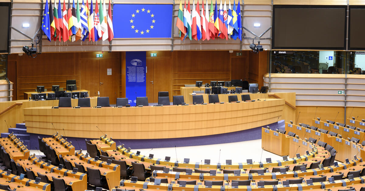 European Parliament chamber_Digital - SEOSocialEditorial image