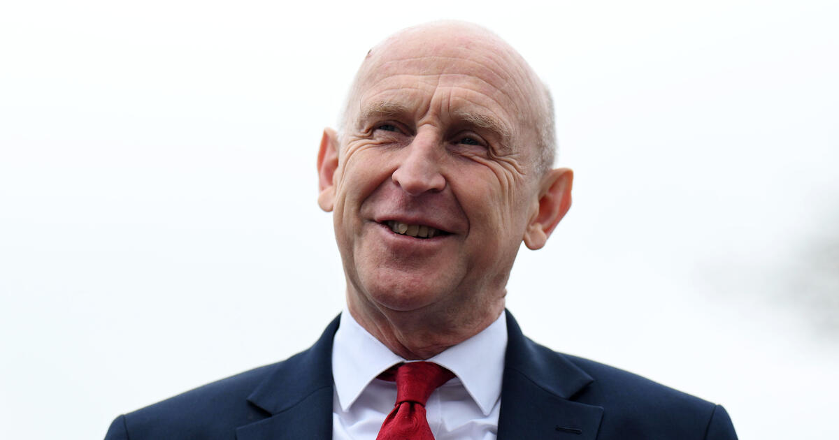 John Healey UK chancellor wearing red tie_Digital - SEOSocialEditorial image