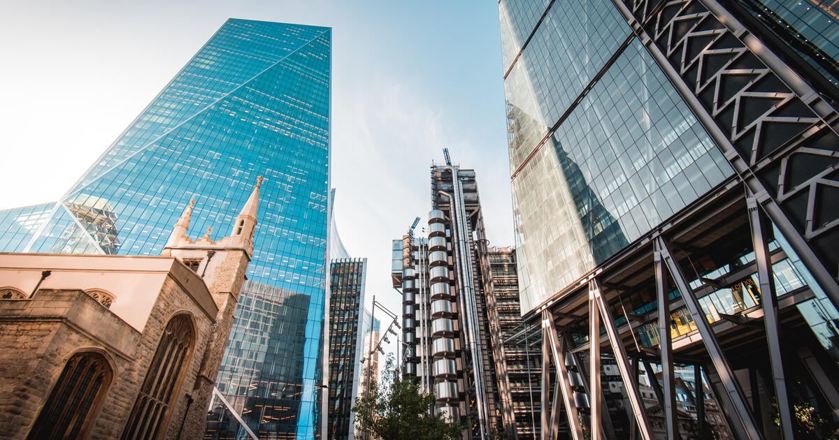 City of London buildings view from ground level_Digital - SEOSocialEditorial image