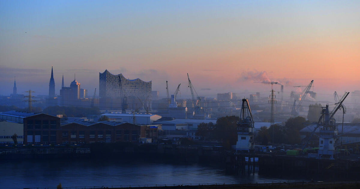 General view of the Port of Hamburg