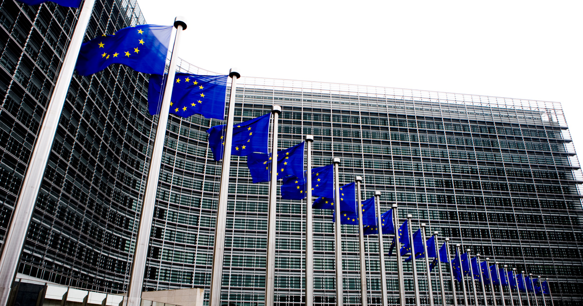 EU Flags in Brussels SEO